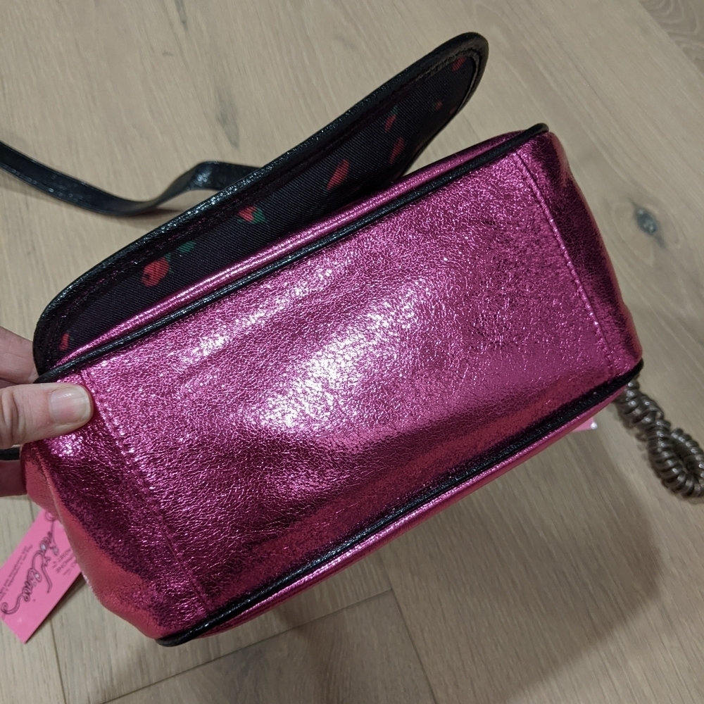 Betsey Johnson phone purse - Picture 8 of 15